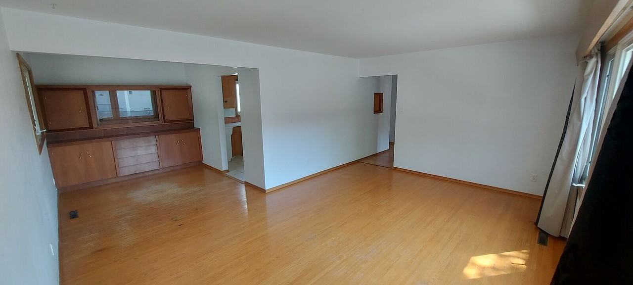 7835 113 St Nw - Photo 4 of 11