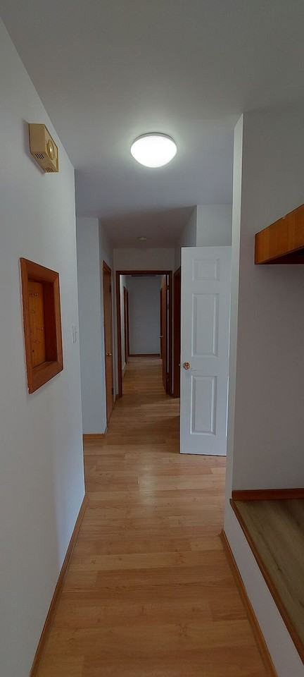7835 113 St Nw - Photo 6 of 11