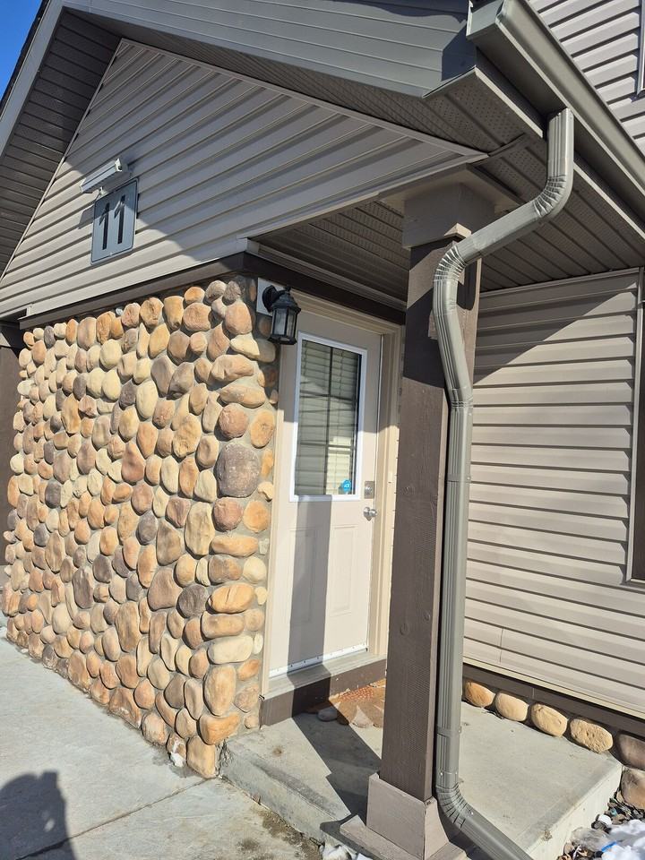 11 Everridge Sq Sw - Photo 2 of 14