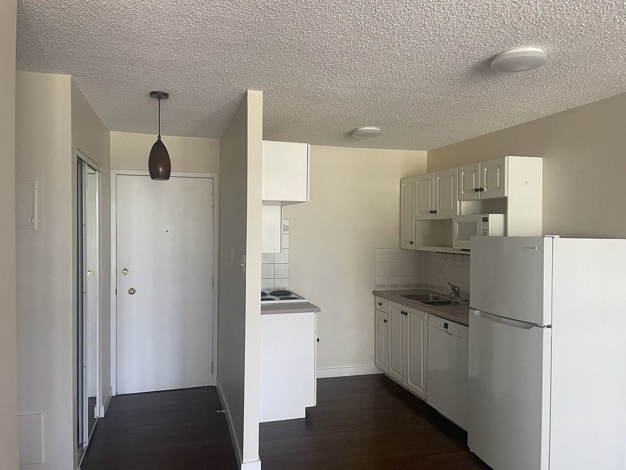 525 13 Ave Sw - Photo 3 of 12