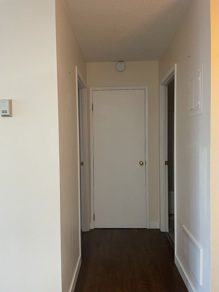 525 13 Ave Sw - Photo 6 of 12