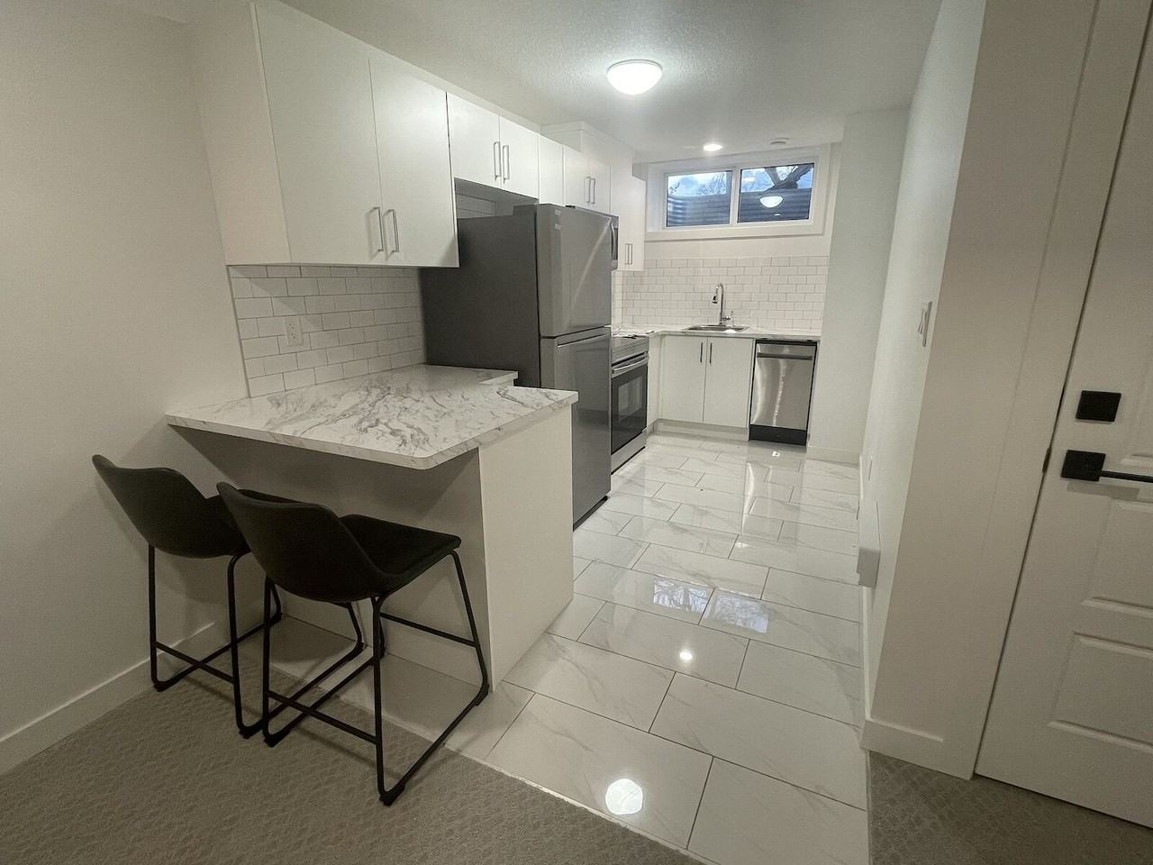 10923 150 St Nw - Photo 5 of 10
