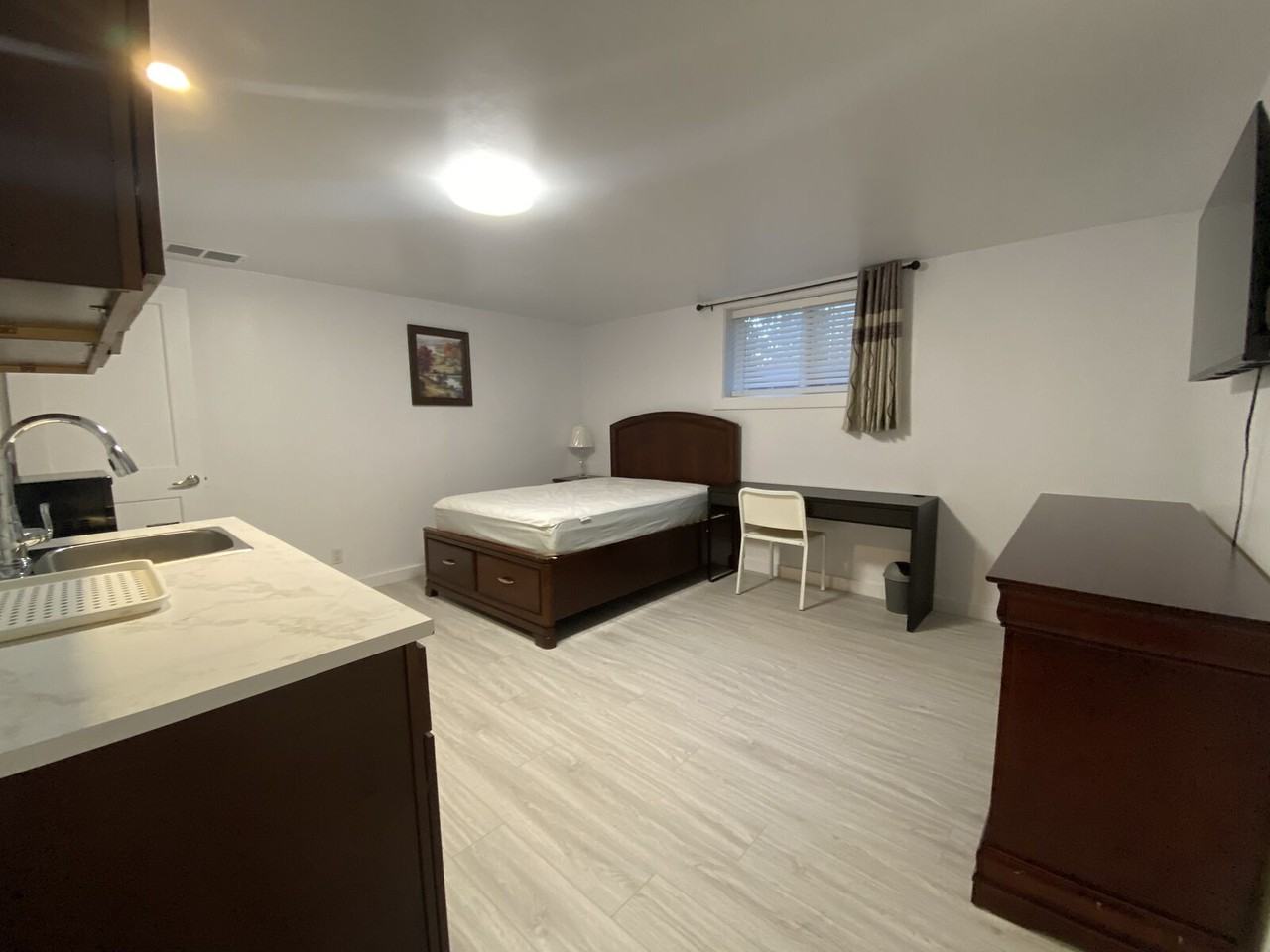 4803 111a St Nw - Photo 2 of 8
