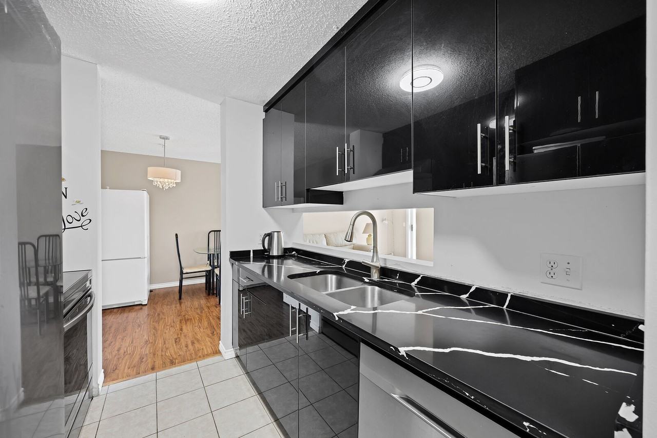 900 Arbour Lake Retirement Res - Photo 5 of 9