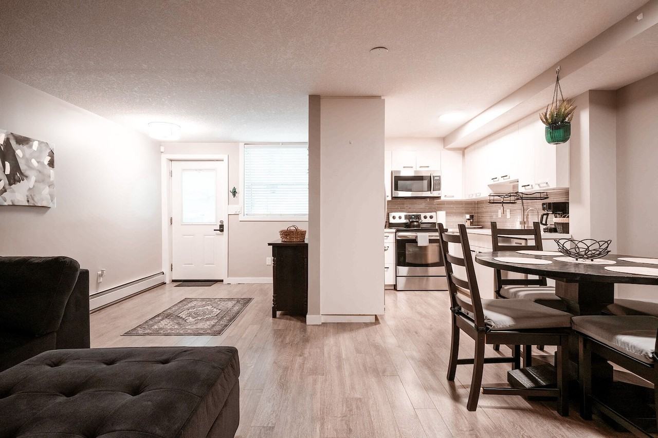 713 - 713 Mcdougall Road Northeast - Photo 7 of 11