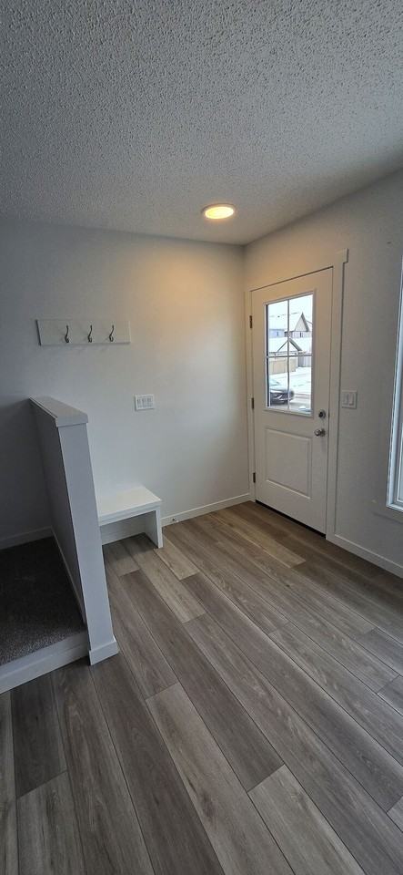 525 - 525 Secord Boulevard Northwest - Photo 3 of 38
