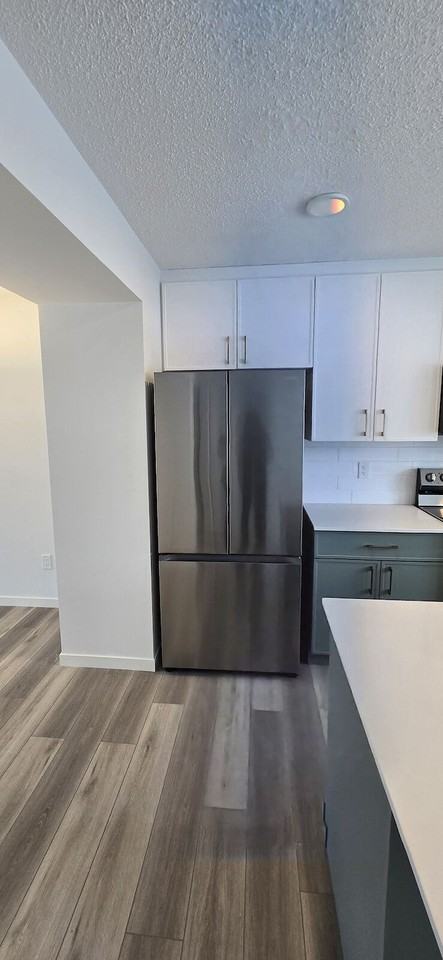 525 - 525 Secord Boulevard Northwest - Photo 7 of 38