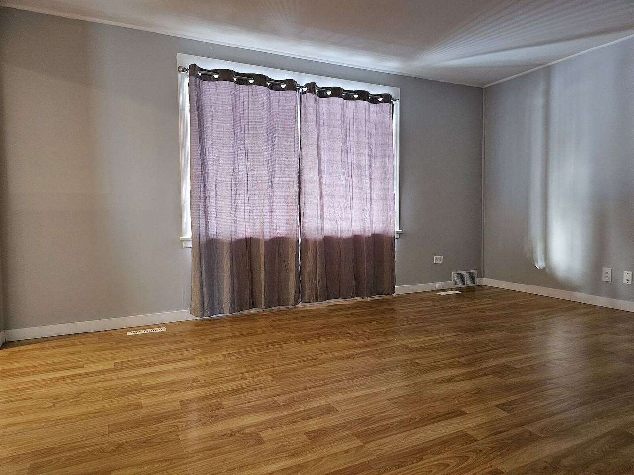 918 Rundle Cres Ne - Photo 2 of 34