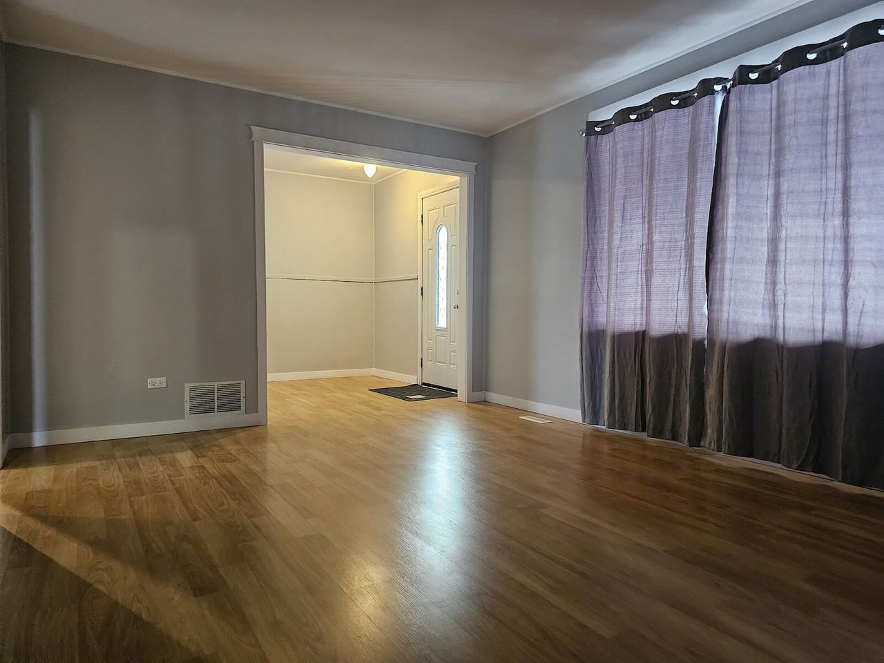 918 Rundle Cres Ne - Photo 3 of 34