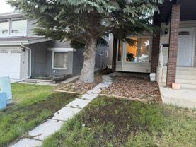 28 Hawksley Cres Nw - Photo 1 of 1