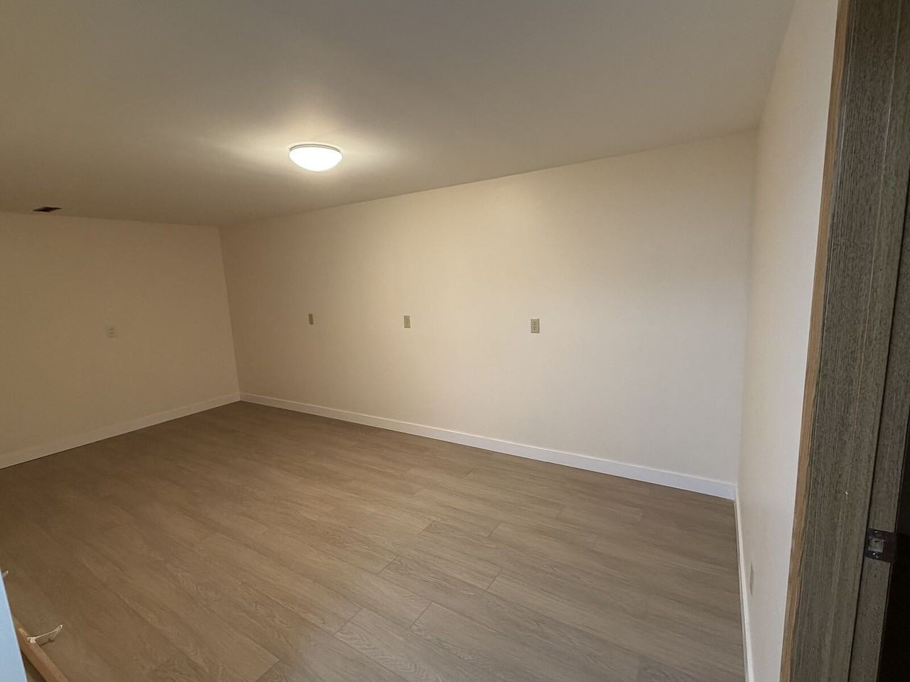 28 Hawksley Cres Nw - Photo 5 of 10
