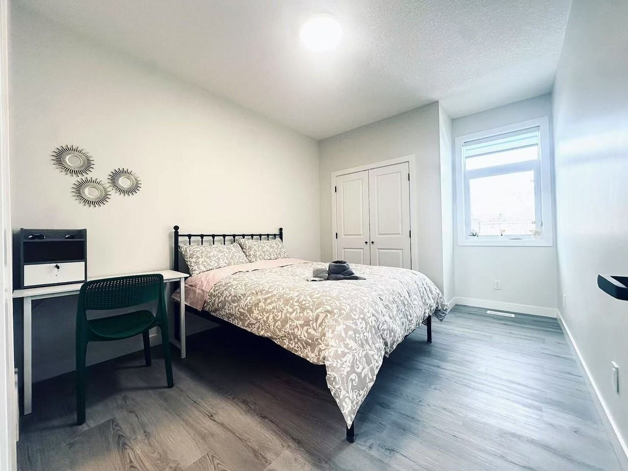 10738 84 Ave Nw - Photo 2 of 25