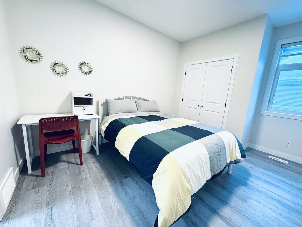 10738 84 Ave Nw - Photo 3 of 25