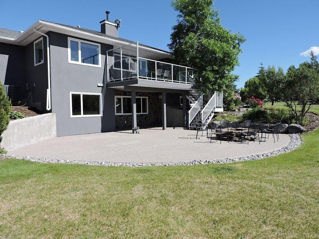 Okotoks Dr - Photo 7 of 21