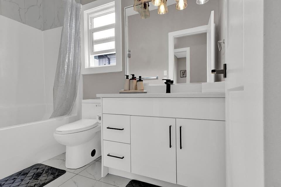 9832 225 St Nw - Photo 2 of 17