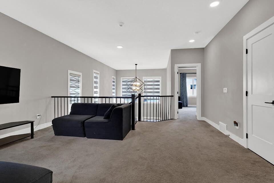 9832 225 St Nw - Photo 3 of 17