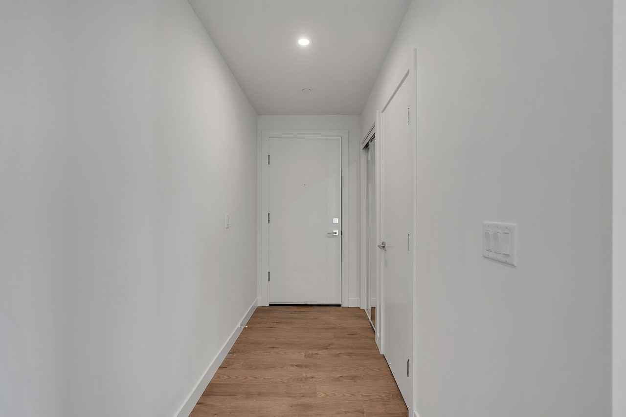 8230 Broadcast Ave Sw - Photo 2 of 42