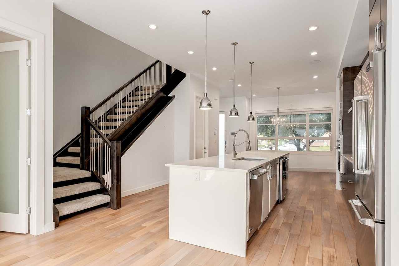 3110 5 St Nw - Photo 5 of 22
