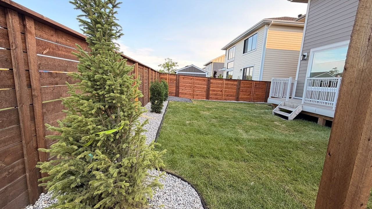 53 Birkshire Cres - Photo 3 of 37