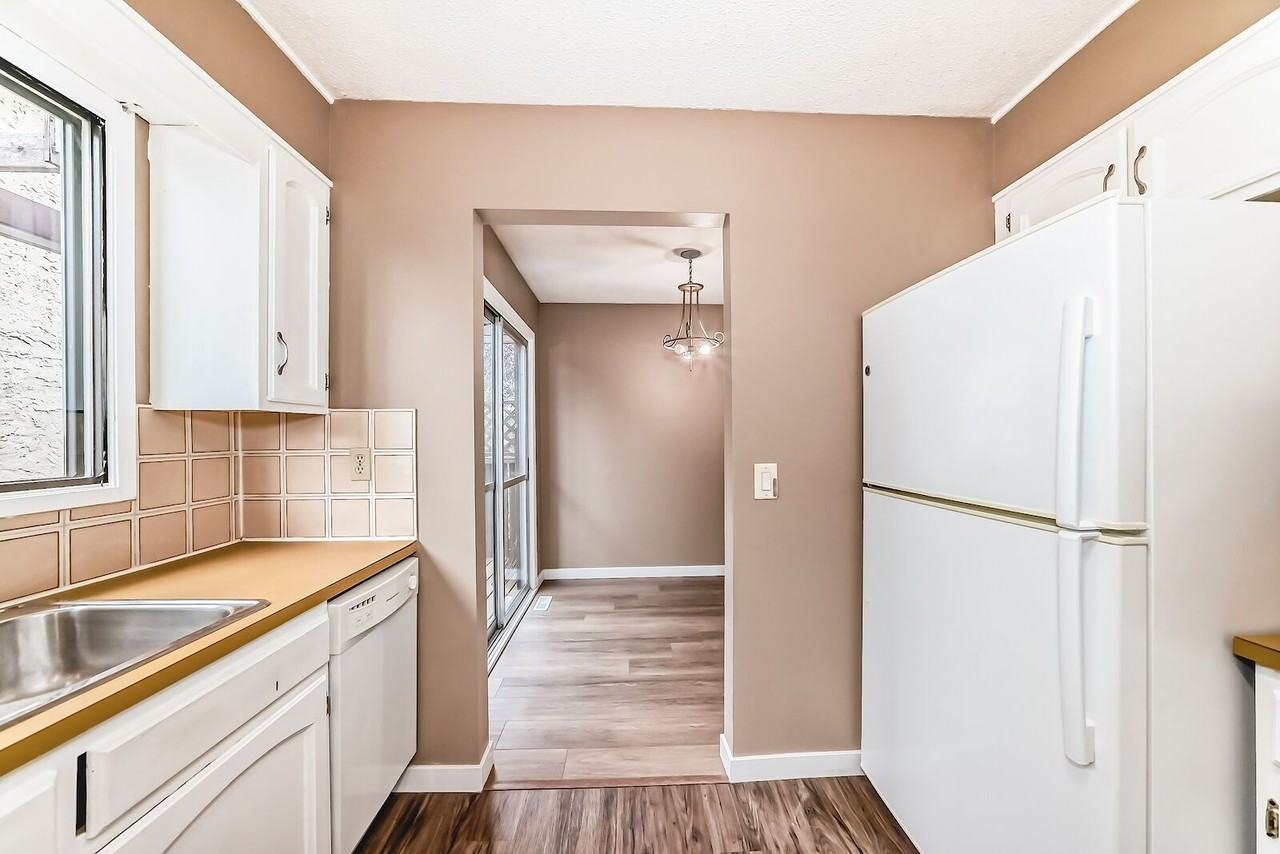 679 Whiteridge Rd Ne - Photo 6 of 29