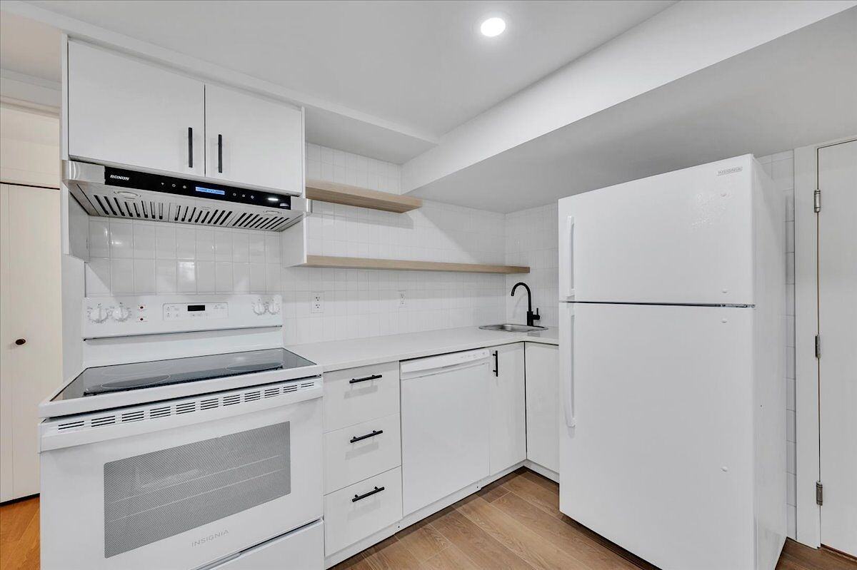 10467 146 St Nw - Photo 6 of 24