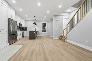 featured image of 526 20 Ave Nw