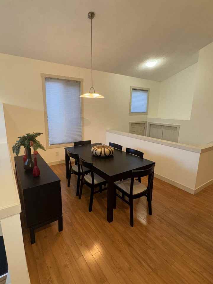 36 Elgin Meadows Manor Se - Photo 2 of 20