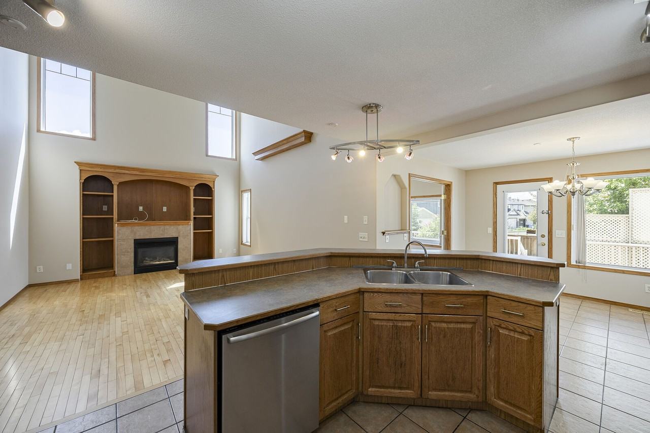 485 Saddlecreek Way Ne - Photo 7 of 44