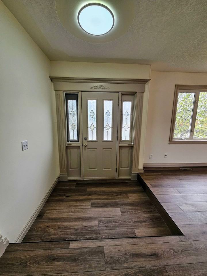 304 Huntridge Rd Ne - Photo 2 of 18