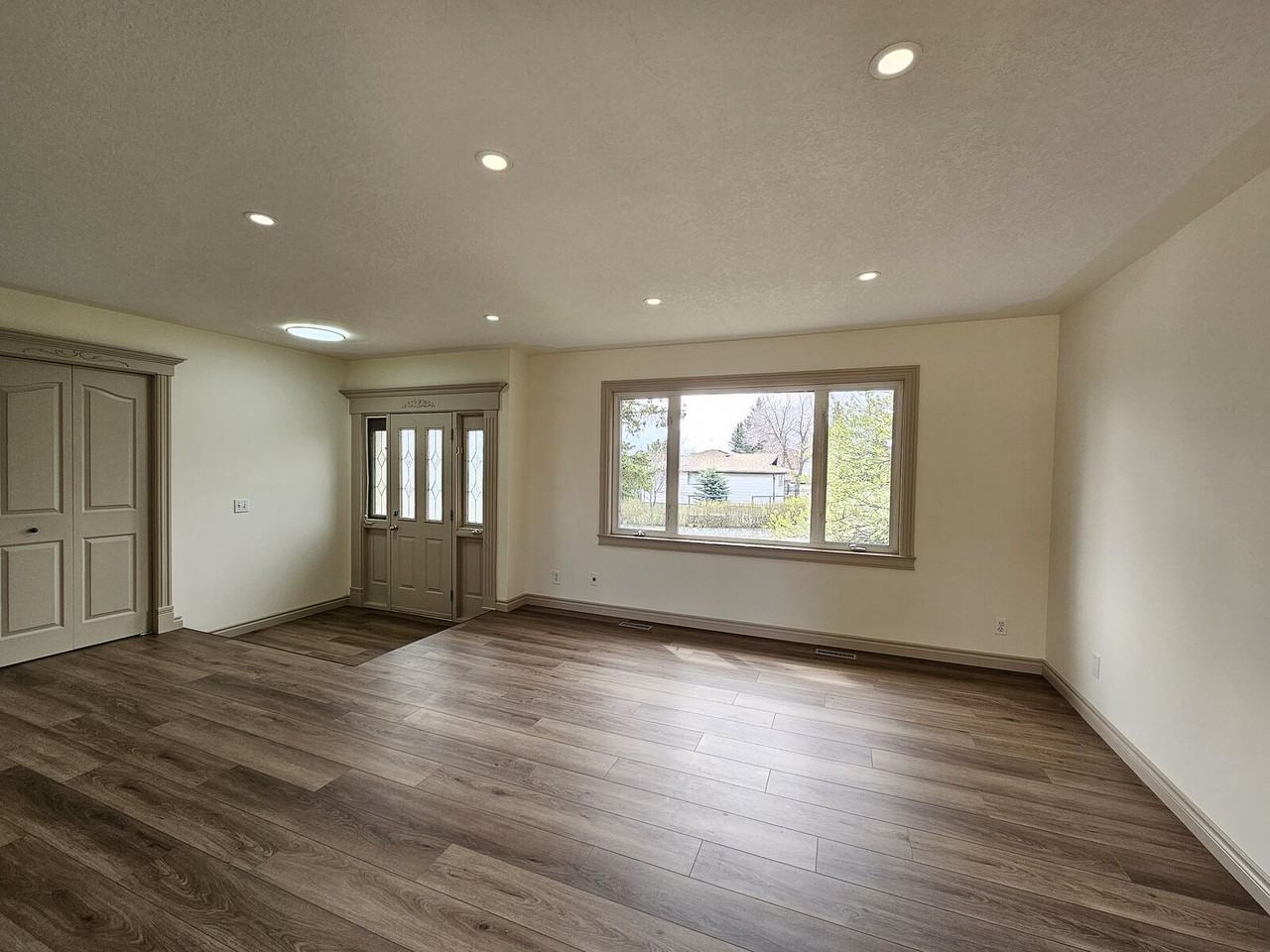 304 Huntridge Rd Ne - Photo 3 of 18