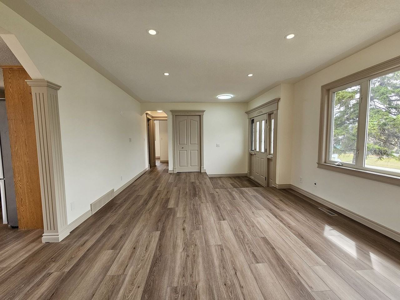 304 Huntridge Rd Ne - Photo 6 of 18