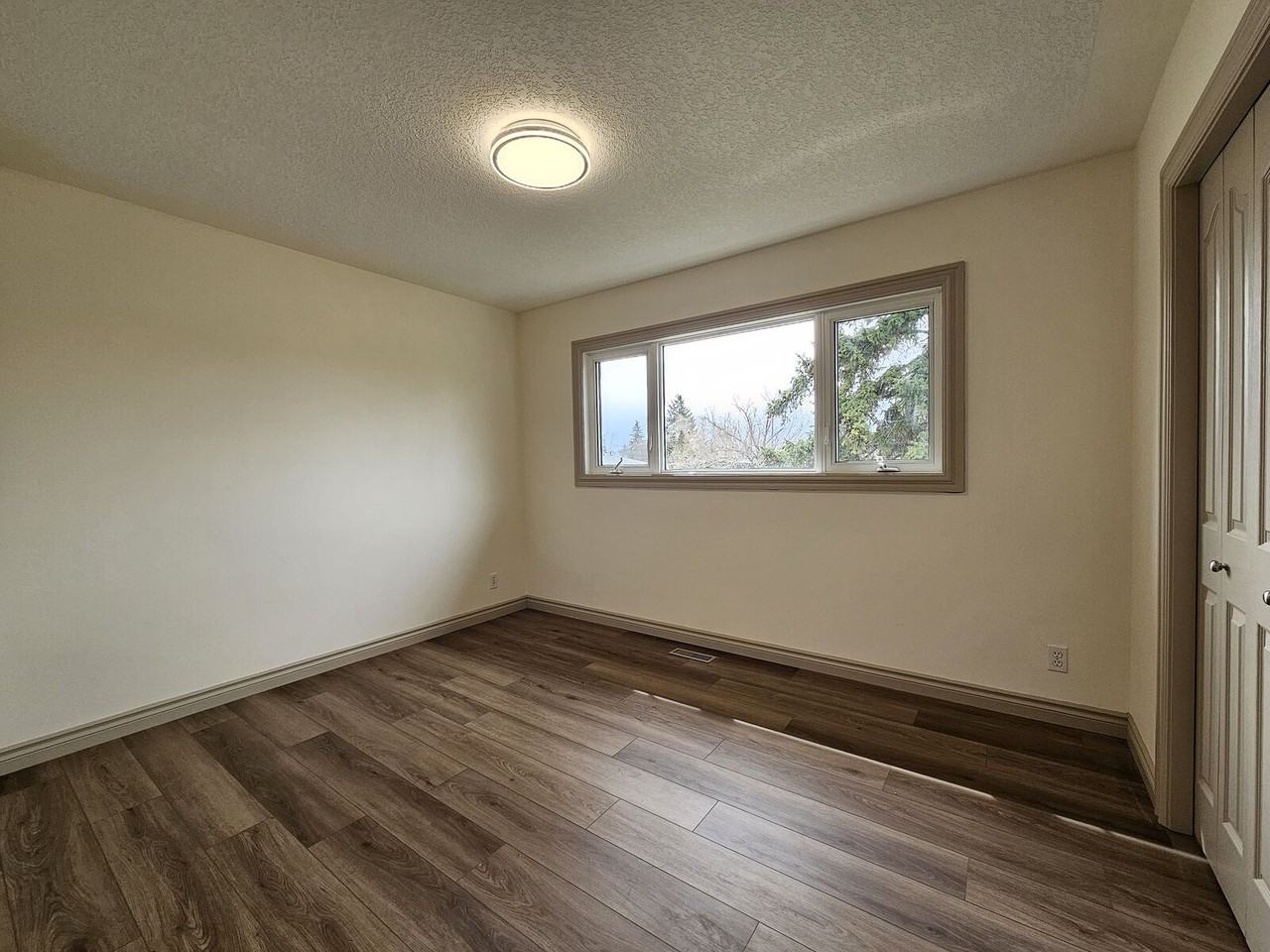 304 Huntridge Rd Ne - Photo 7 of 18