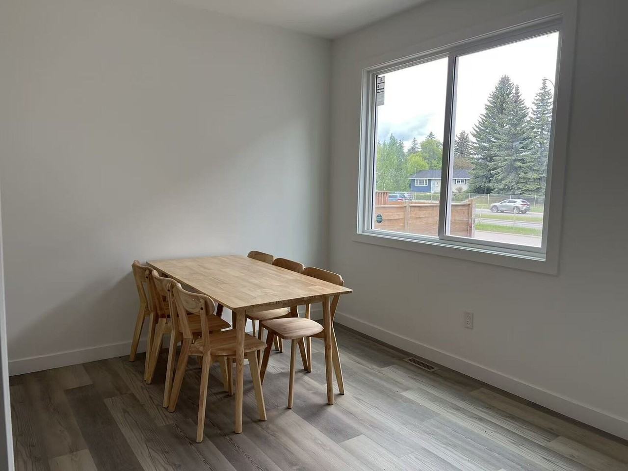 4804 - 4804 Voyageur Dr Nw - Photo 4 of 7