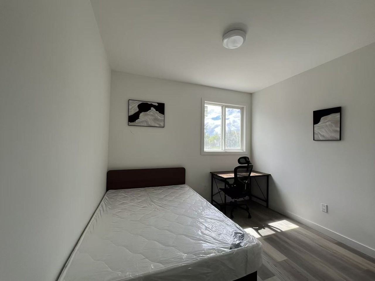 4804 - 4804 Voyageur Dr Nw - Photo 5 of 7