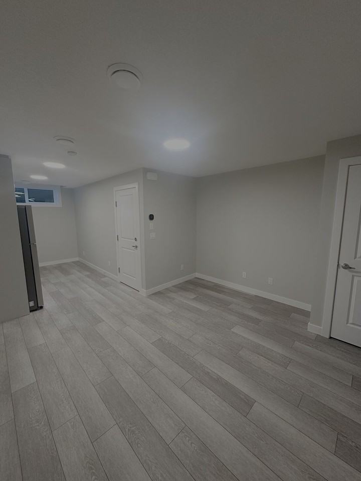 8 Alderwood Close Se - Photo 7 of 16