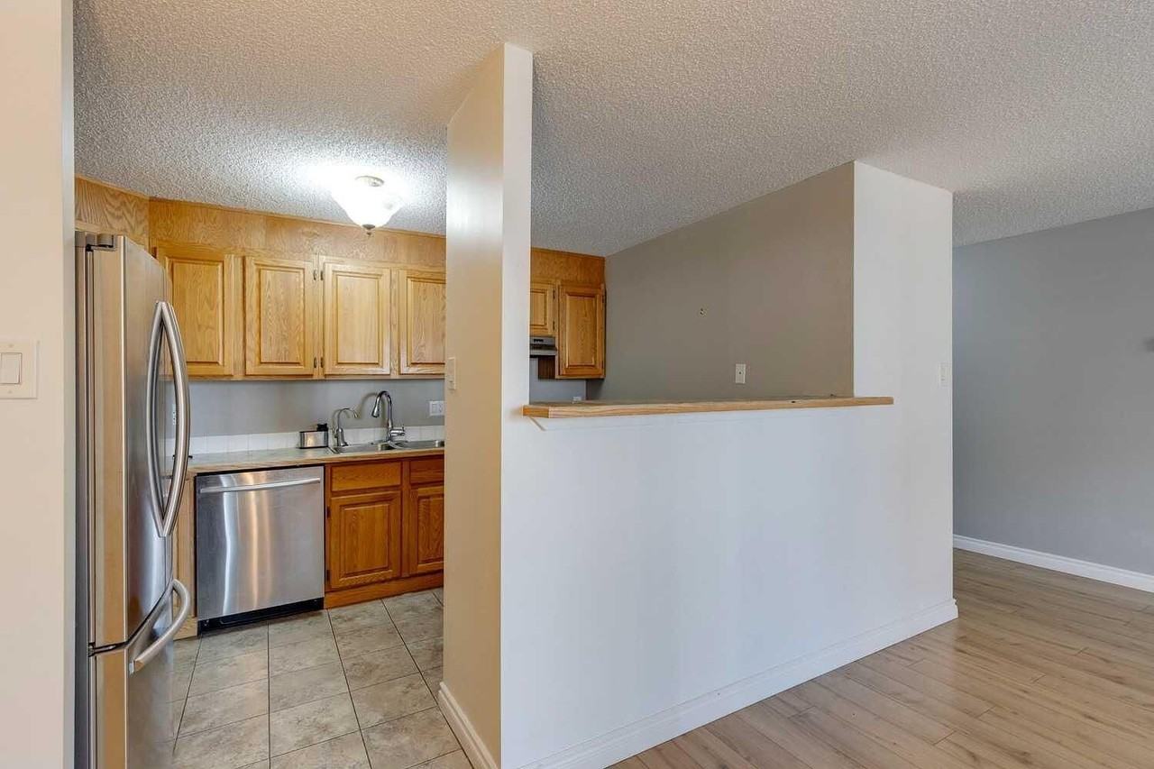 1334 13 Ave Sw - Photo 6 of 15