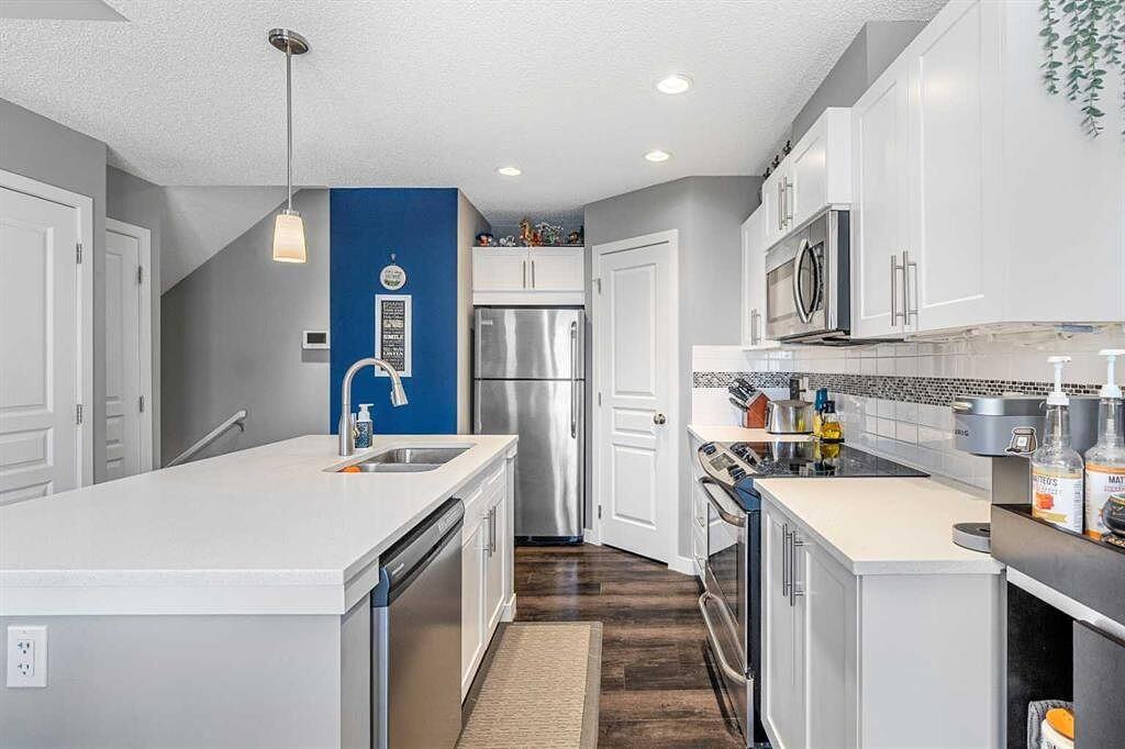 881 - 881 Sage Valley Blvd Nw - Photo 2 of 16