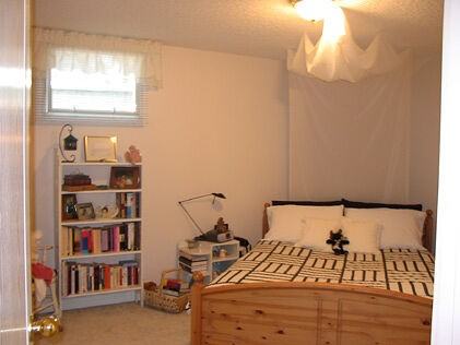 11639 72 Ave Nw - Photo 3 of 7