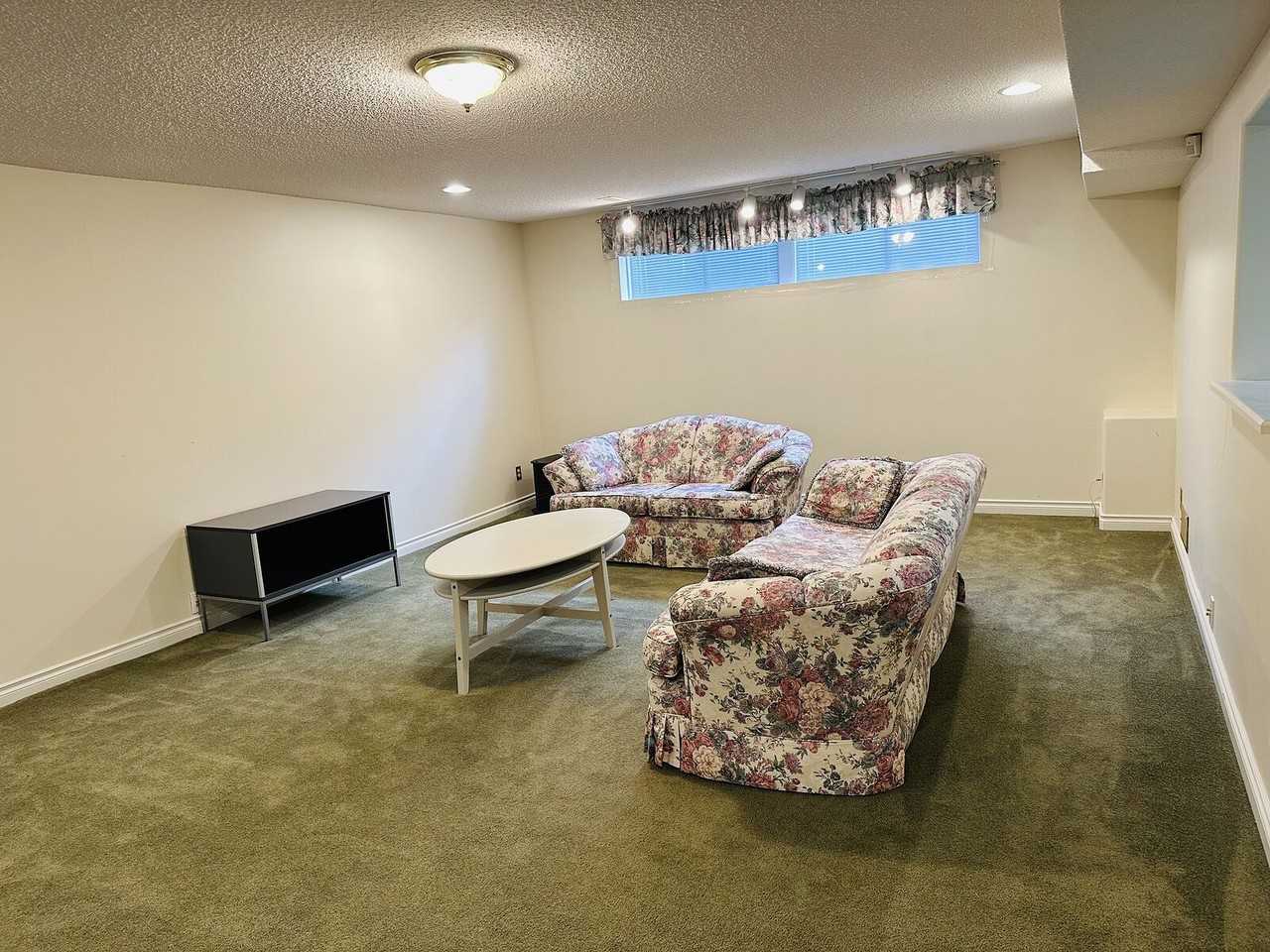 11639 72 Ave Nw - Photo 5 of 7
