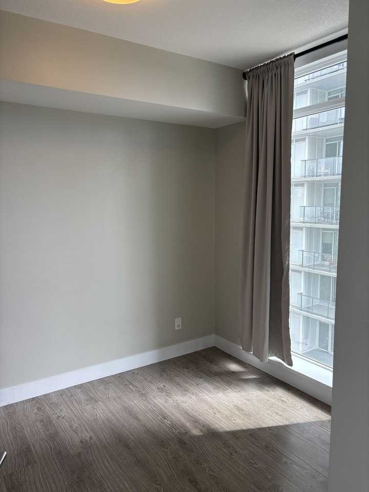 1122 3 Street Se - Photo 5 of 11