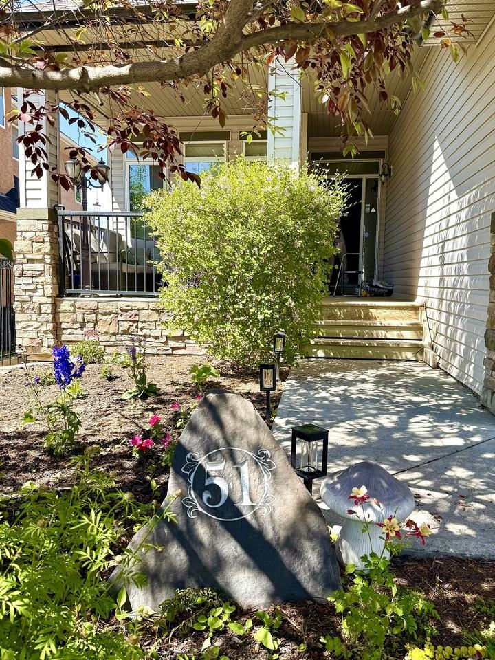 51 Crestridge Way Sw - Photo 2 of 22