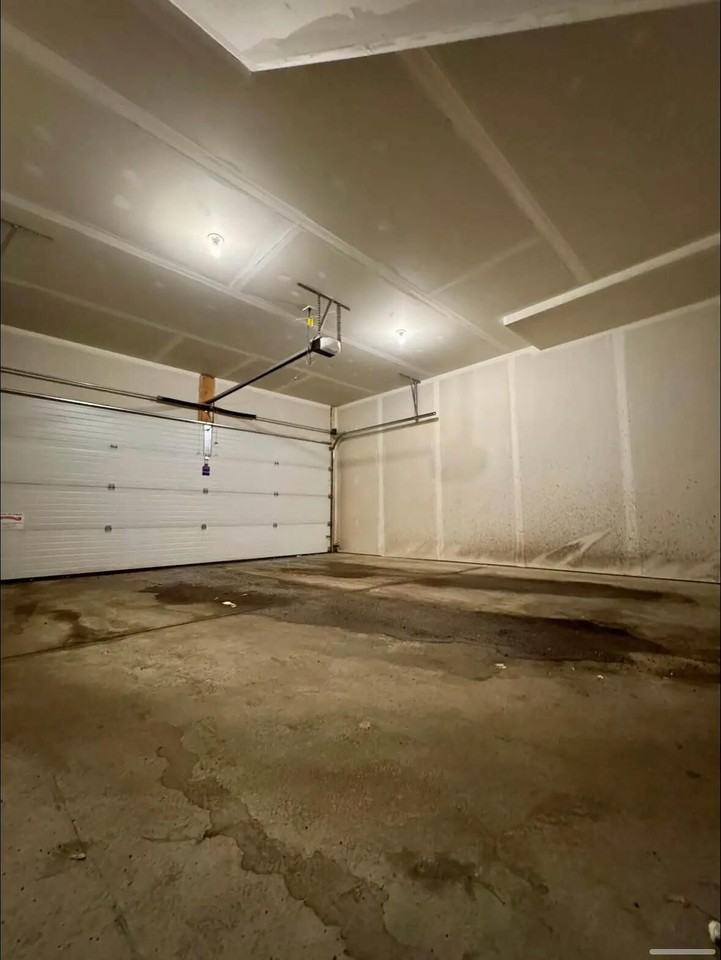 1111 -1111 Keswick Dr Sw - Photo 3 of 27