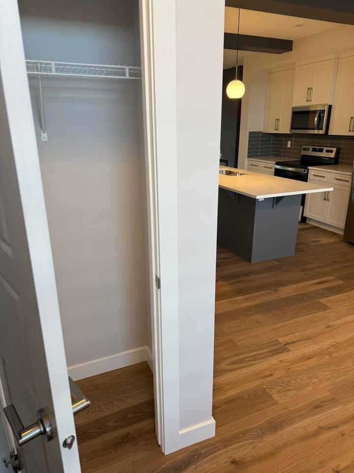 33 Southborough Lane - Photo 5 of 12