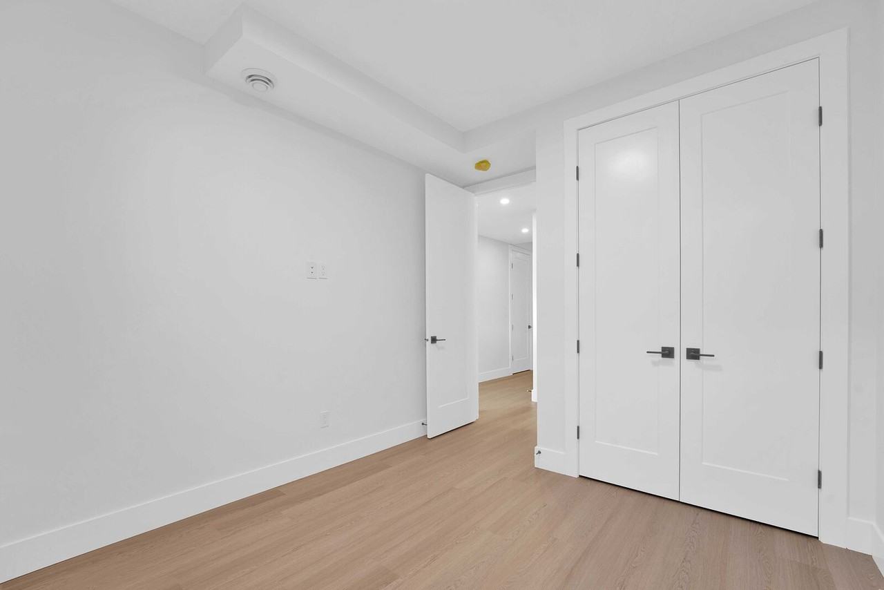 434 23 Ave Nw - Photo 5 of 10