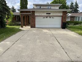 featured image of 10824 42a Ave Nw