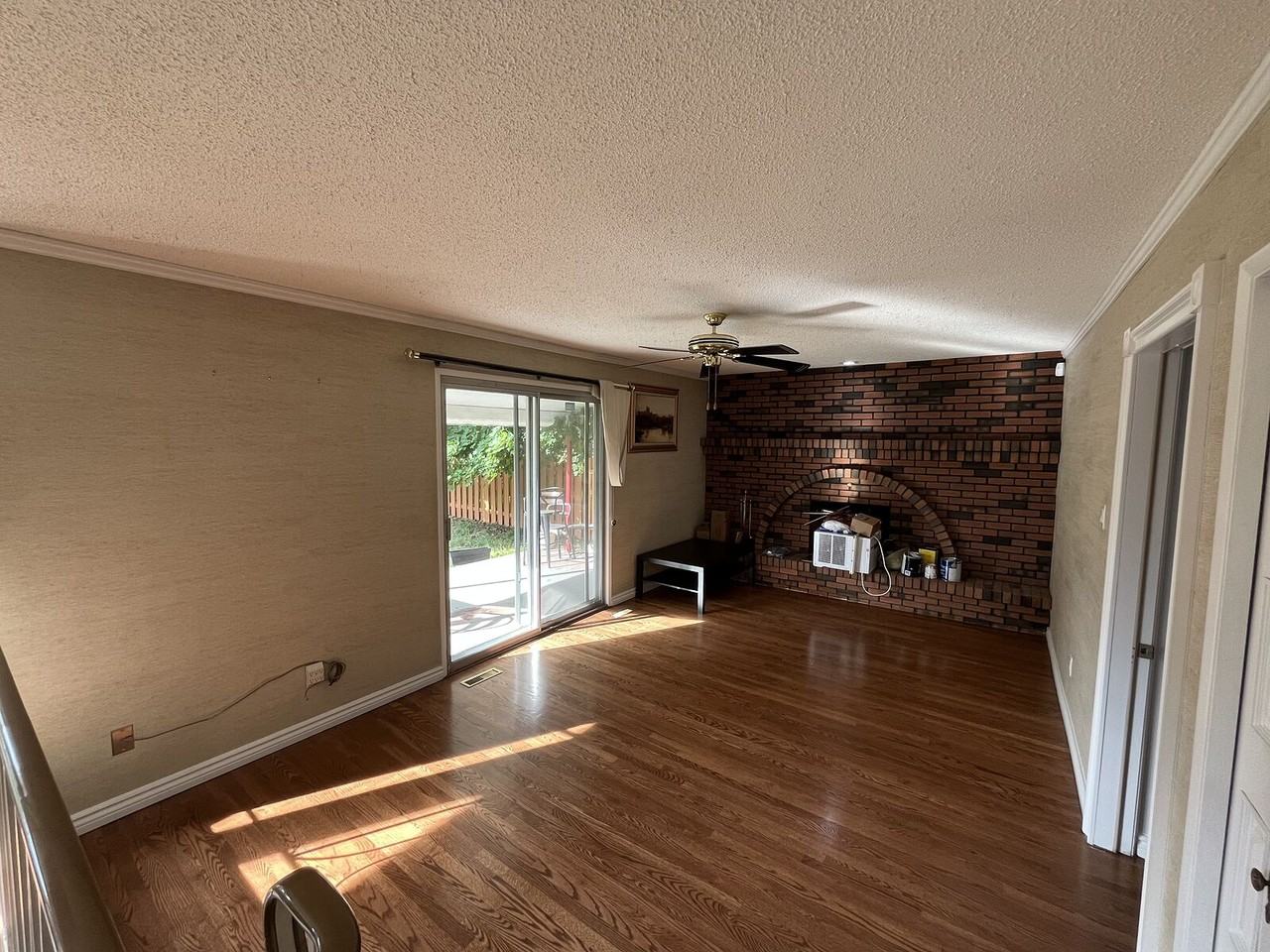 10824 42a Ave Nw - Photo 6 of 38