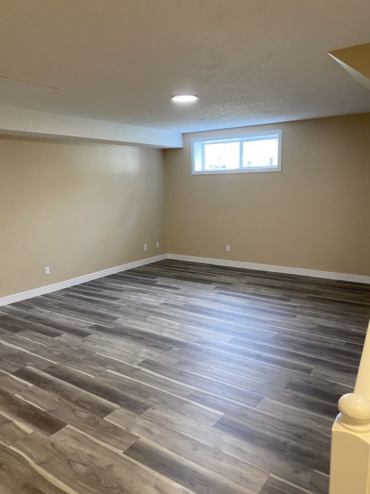 915 40 St Sw - Photo 7 of 17