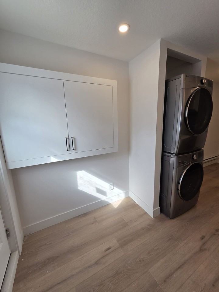 2520 16 St Sw - Photo 6 of 15