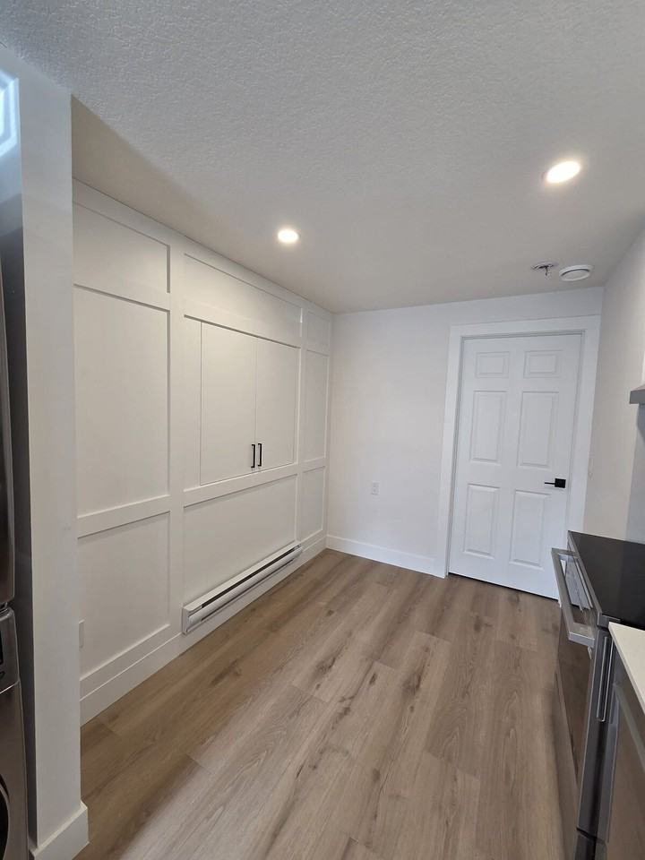 2520 16 St Sw - Photo 7 of 15