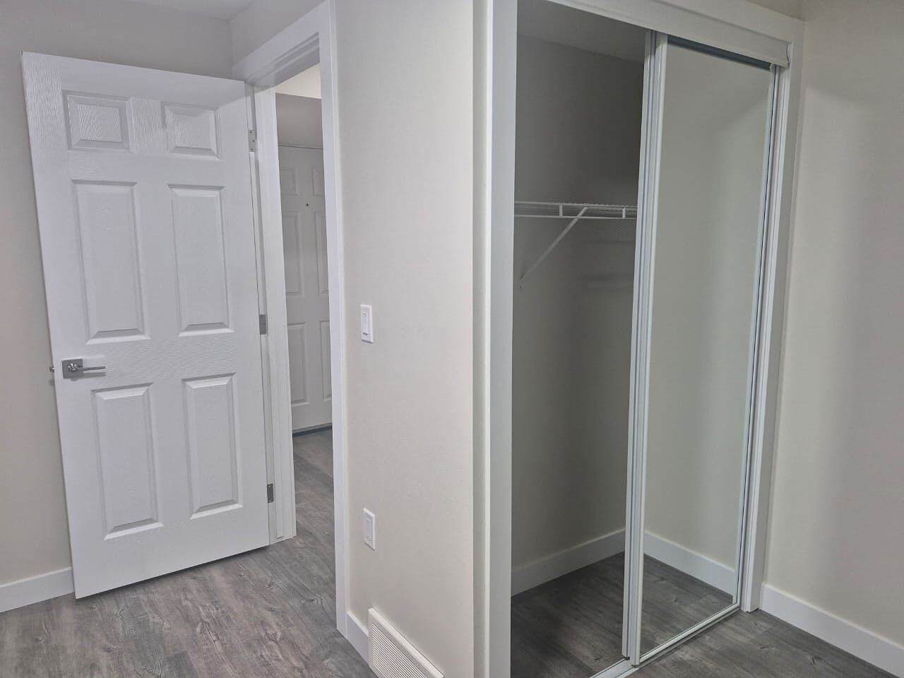 203 Valley Brook Cir Nw - Photo 3 of 16